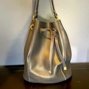 Bucket Bag Vegan Leather EUC